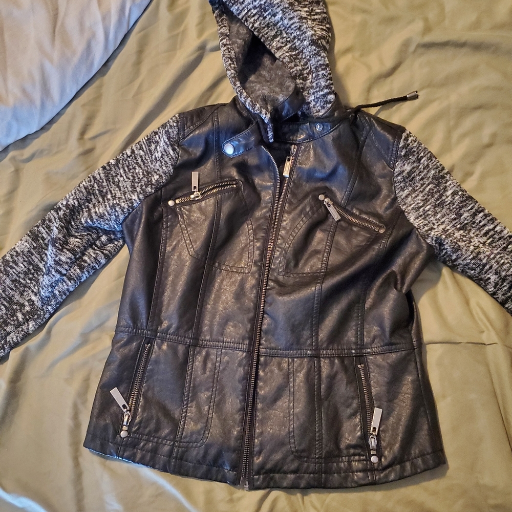 Girls Fashion Leather Jacket Size Small